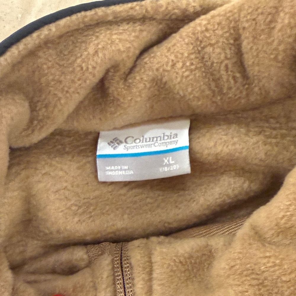 Columbia Men's Black and Tan Performance Jacket - Picture 2 of 3